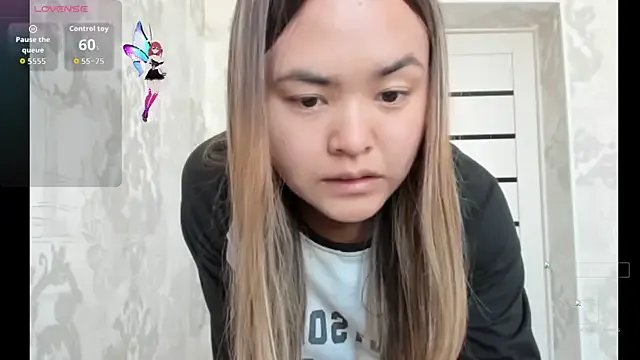 saika_blush on StripChat