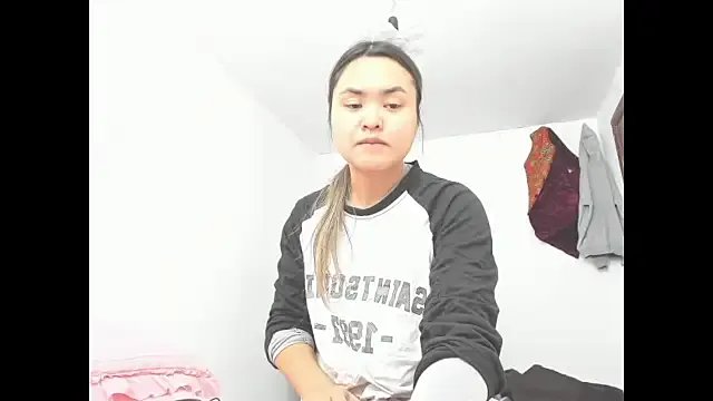 saika_blush — show boobs