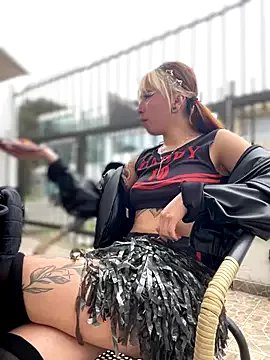 Sallem_Pink on StripChat