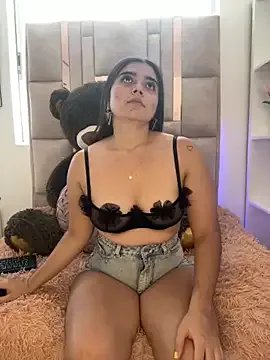 salomecute21 on StripChat