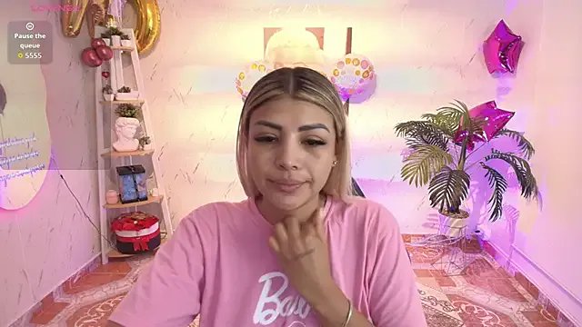 SALOOMEE__ on StripChat