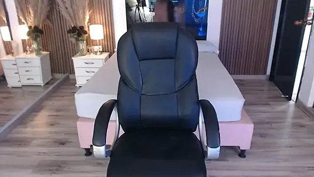 Sam_mansson66 on StripChat