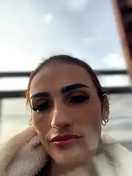 Samantha_bigboobs on StripChat