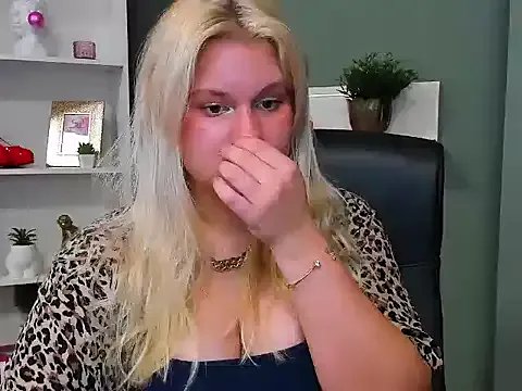 samantha_darling on StripChat