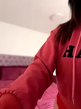 Samantha_e2 on StripChat