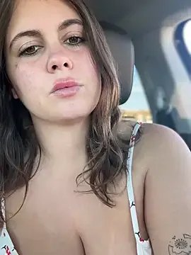 Samantha_official on StripChat