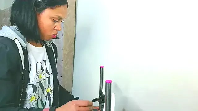 Samary_thomas on StripChat