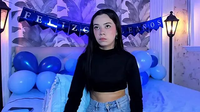 Sami_Evanns on StripChat