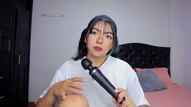 sammy_bunny1 on StripChat