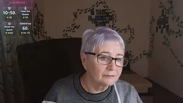 Sandra_Snowflake on StripChat