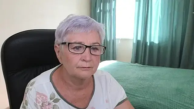 Sandra_Snowflake on StripChat