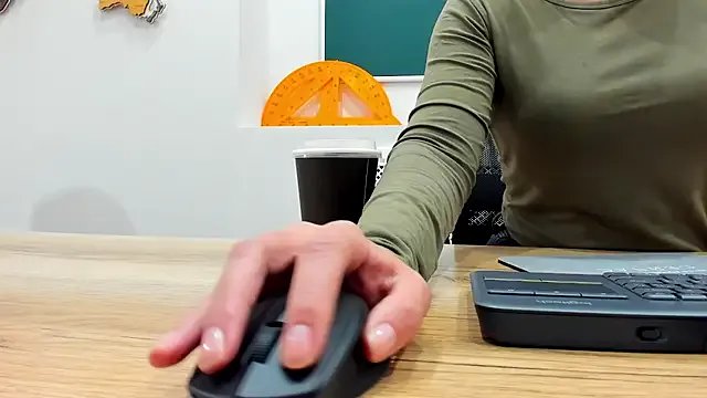 SandraTucker on StripChat