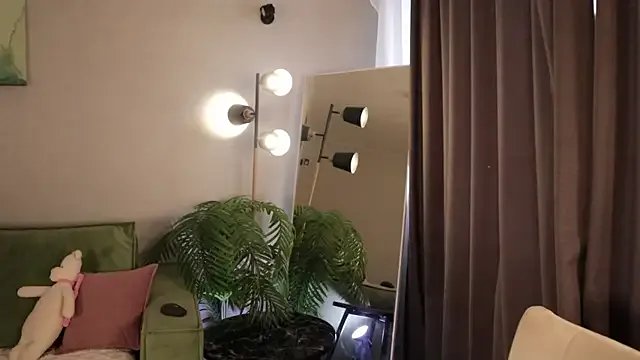 Sandy-the-Squirrel on StripChat