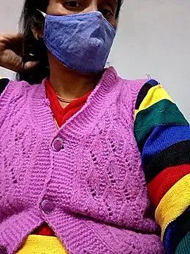 sanjana077 on StripChat