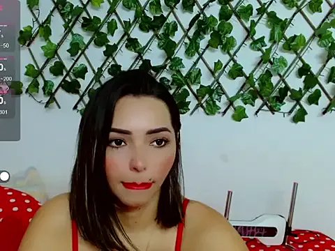 sara_arias00 on StripChat