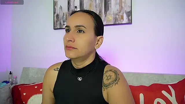 Sara_Charmy on StripChat