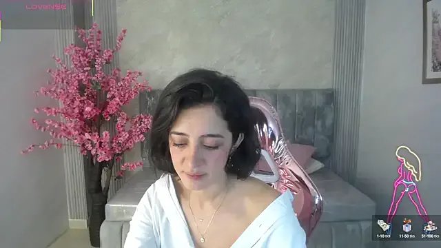 sara_lopez_s on StripChat