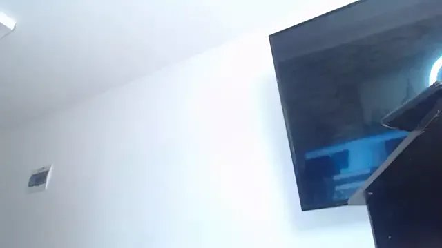 SARA_TS_FOX on StripChat