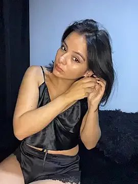 Freechat SaraMistick on StripChat