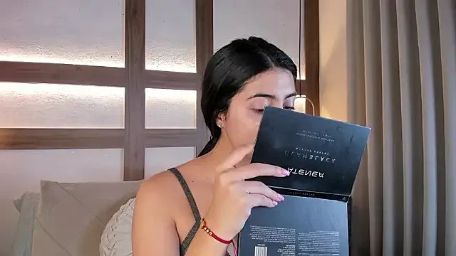 SarhaVega — A tour for my sexy body