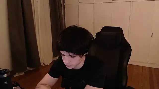 SasukeUhchiaa on StripChat