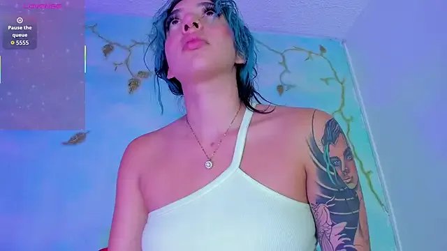 SaturnooStonee on StripChat