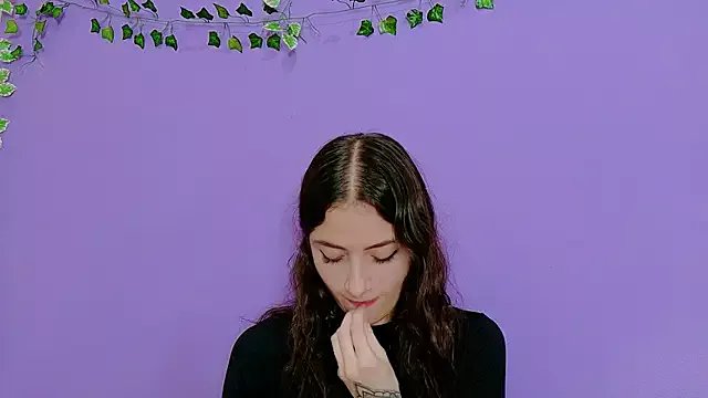 scarlet-jonesx on StripChat