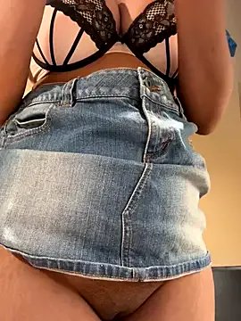 ScarletAss on StripChat