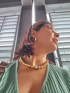 Freechat scarlett_moore on StripChat