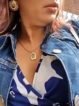 Freechat scarlett_moore on StripChat