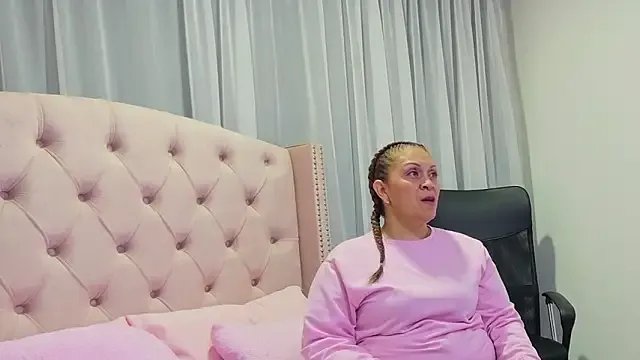 scarlettbooty on StripChat