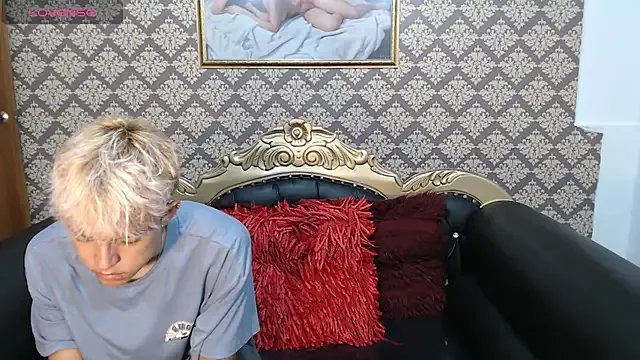 Sebas_cat on StripChat