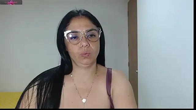 selena_ferri on StripChat