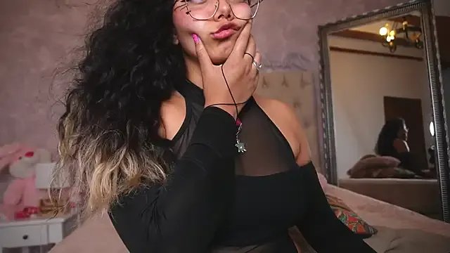 SelenaBlumX on StripChat