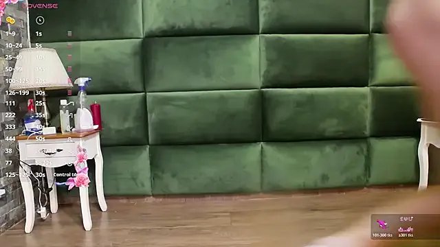 SelenSummer on StripChat