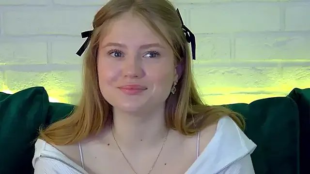 SelinSwarovski on StripChat