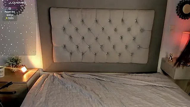 Seraphyne666 on StripChat