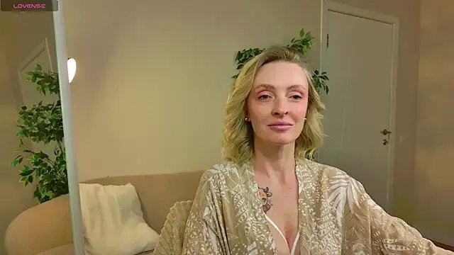 sexuallycorrecte — bra off