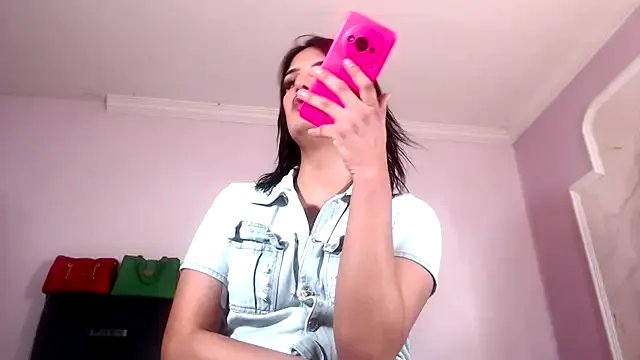 sexy-luna-star-ts on StripChat