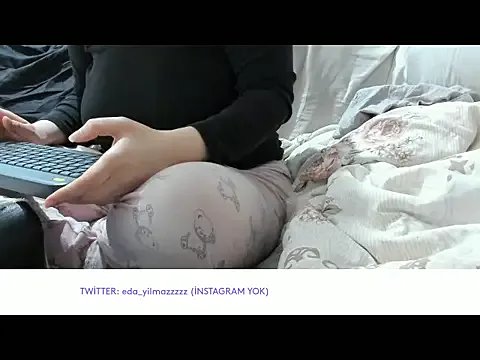 sexy_modelll on StripChat