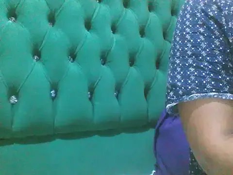 Sexy_Riri on StripChat