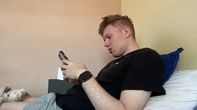 sexybooii6968 on StripChat