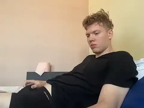 sexybooii6968 on StripChat