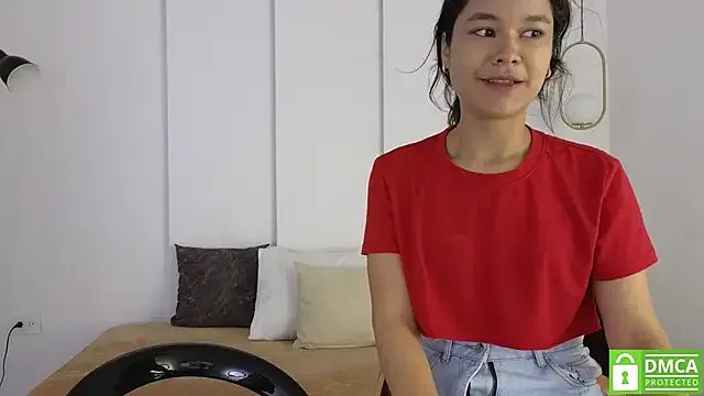 sexychanell_18 on StripChat