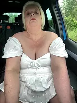 sexychazza16 on StripChat