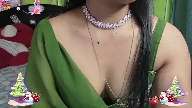 sexyhoney27 on StripChat