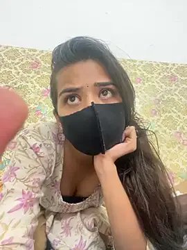 Sexykhushi041 on StripChat