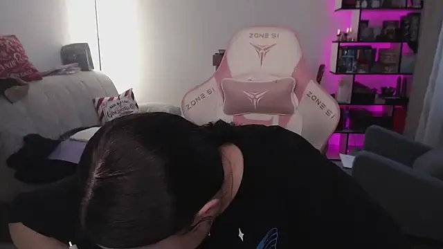 SexyWitch_666 — Freechat on StripChat