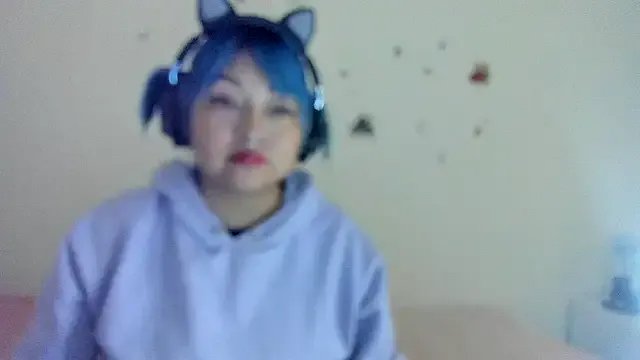 Shaddycute_ on StripChat