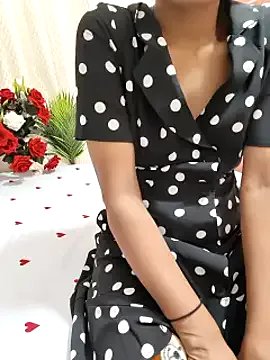 Shalu_G on StripChat